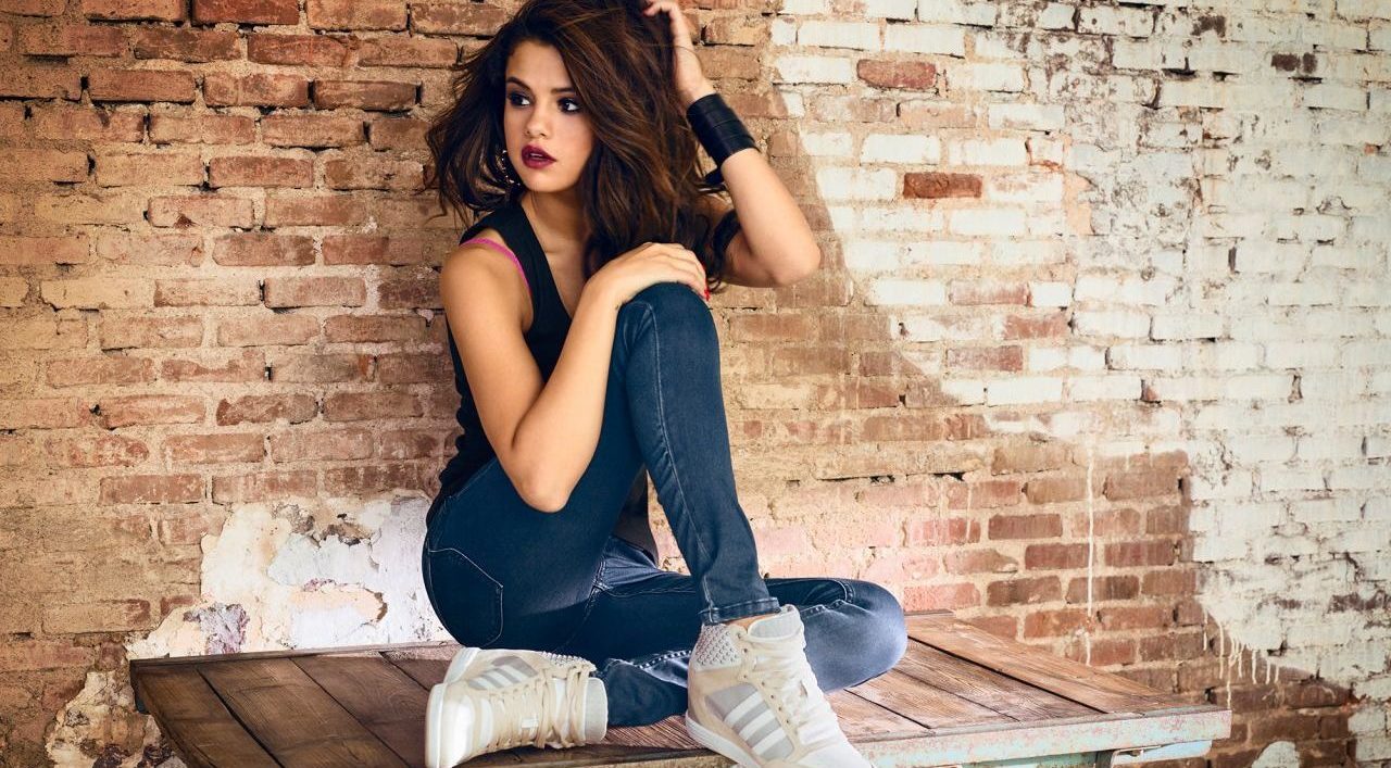 Selena Gomez "Fetish"