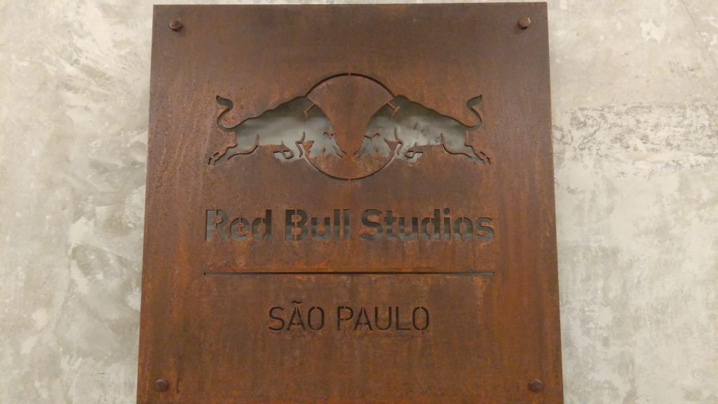 Descubra o que há no Red Bull Station